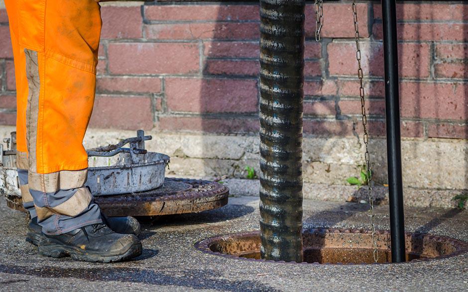comment déboucher une toilette sans siphon Bobigny